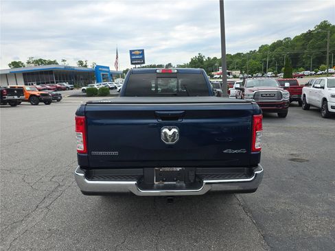 Used 2022 RAM 1500 Big Horn AWD/4WD image 4
