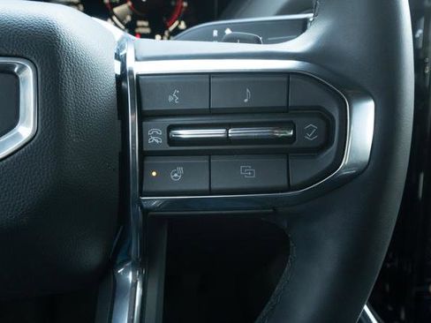 Used 2025 GMC Yukon Denali w/ LPO, Floor Liner Package image 18