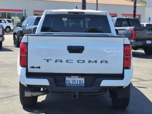 Used 2024 Toyota Tacoma TRD Sport w/ TRD Sport Upgrade Package AWD/4WD image 7