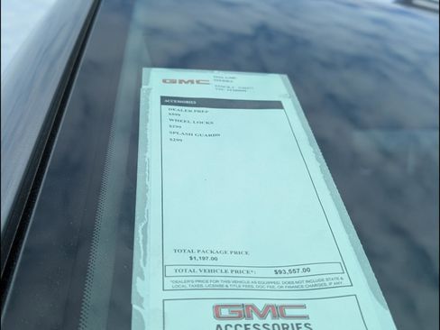 New 2026 GMC Sierra 2500 Denali w/ Denali Reserve Package image 9