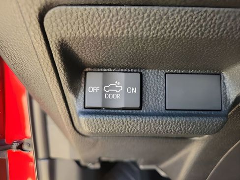 Used 2025 Toyota Tacoma SR w/ SR Upgrade Package image 30