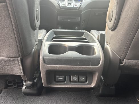Used 2020 Honda Odyssey Elite image 20