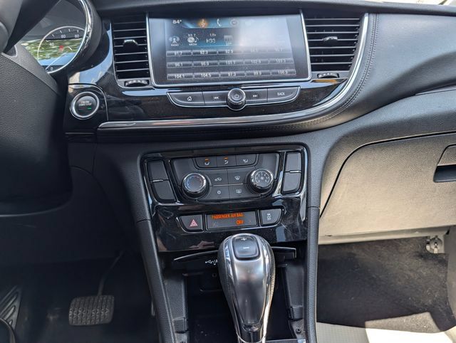 Used 2020 Buick Encore Preferred AWD/4WD image 18
