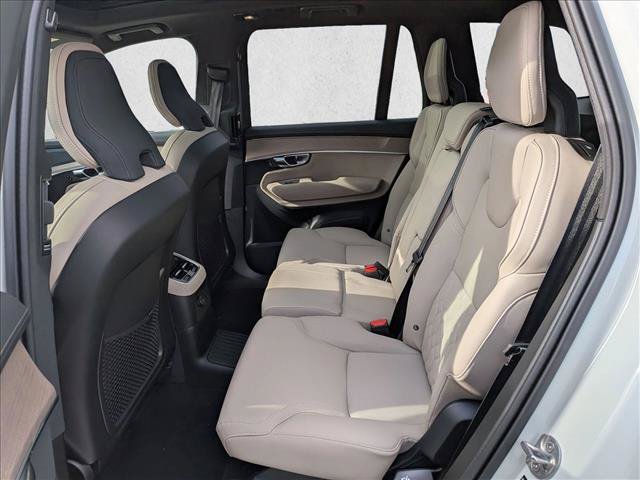 New 2026 Volvo XC90 T8 Plus w/ Protection Package Premier AWD/4WD image 17
