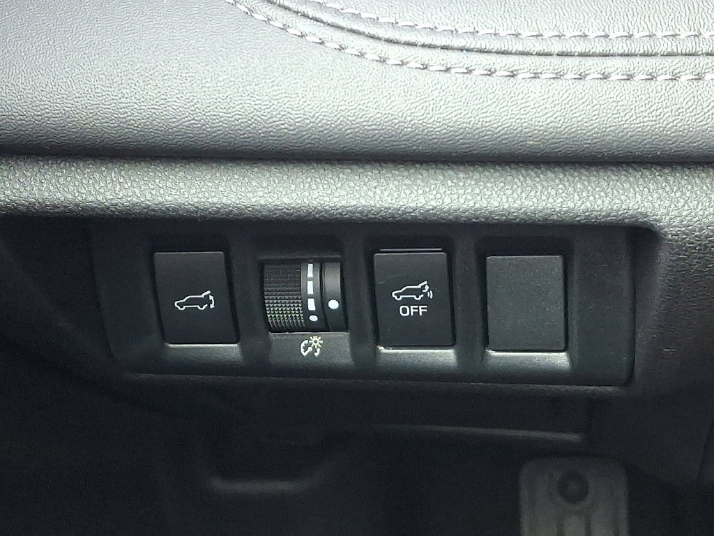 Used 2023 Subaru Outback Touring XT AWD/4WD image 24