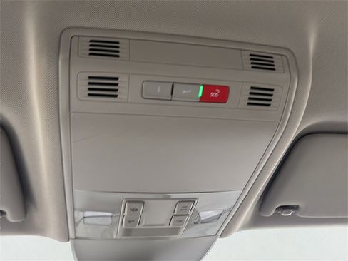 Used 2023 Volkswagen Taos S image 28