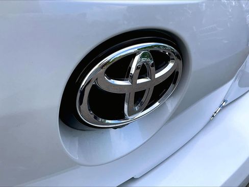 Certified 2024 Toyota Corolla SE FWD image 29