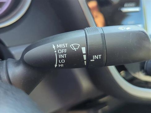 Used 2019 Toyota Camry LE image 18