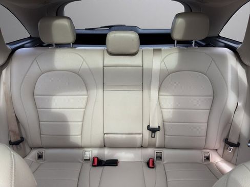 Used 2018 Mercedes-Benz GLC 300 4MATIC image 22