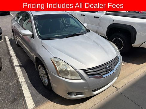 Used 2012 Nissan Altima 2.5 S FWD image 1