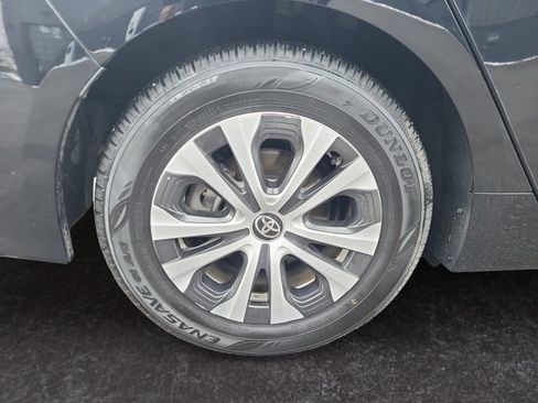 Used 2022 Toyota Prius Prime LE image 29