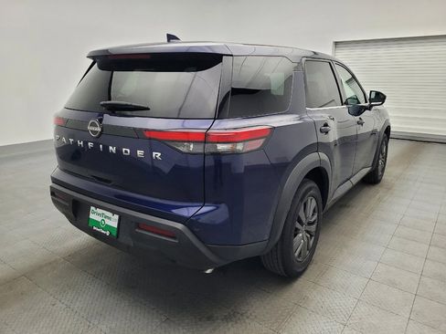 Used 2022 Nissan Pathfinder S image 9