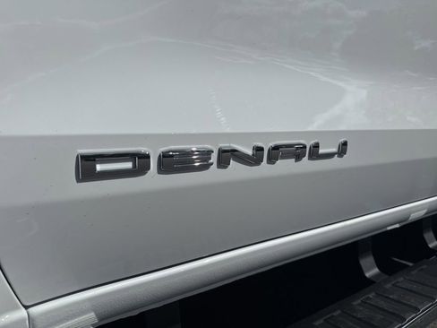 New 2026 GMC Canyon Denali image 63