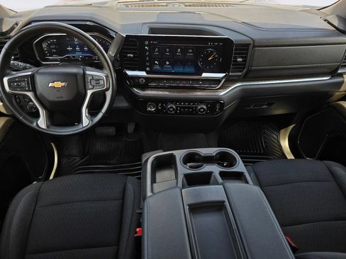 Used 2023 Chevrolet Silverado 1500 LT AWD/4WD image 14