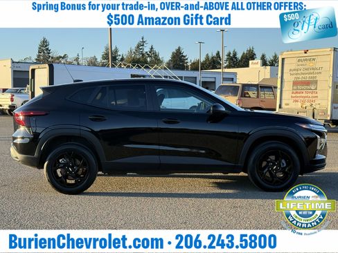 Used 2025 Chevrolet Trax LS w/ LS Convenience Package image 6