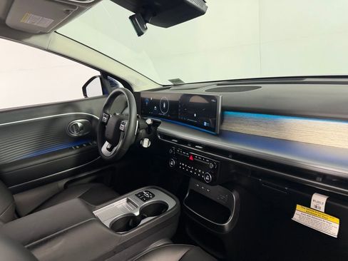 Used 2026 Hyundai Ioniq 9 SEL image 33
