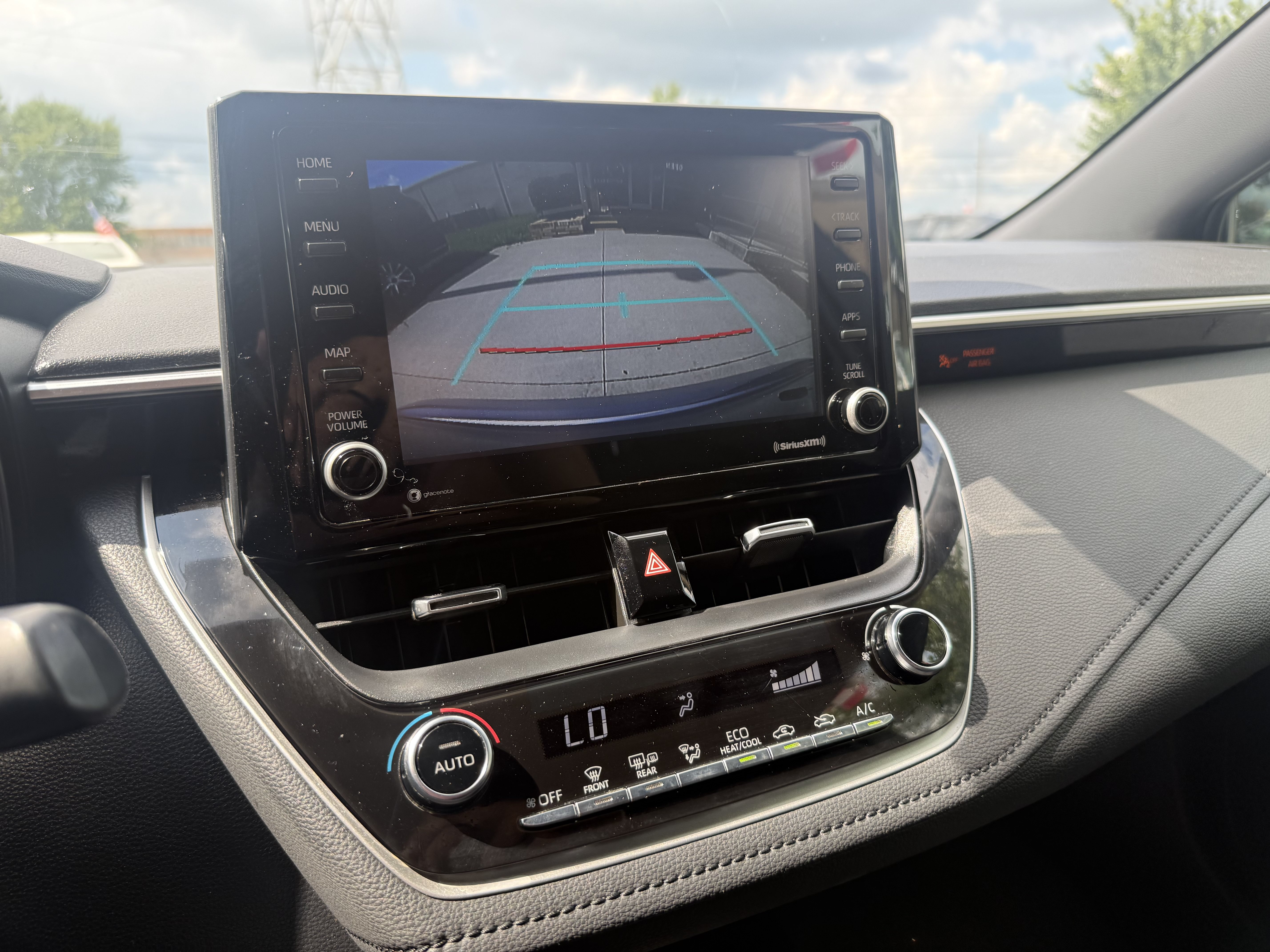 Used 2022 Toyota Corolla SE FWD image 14