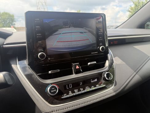 Used 2022 Toyota Corolla SE FWD image 14