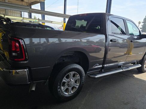Used 2025 RAM 2500 Big Horn AWD/4WD image 4