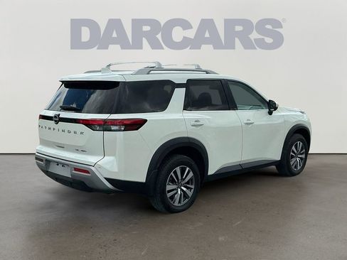 Used 2024 Nissan Pathfinder SL image 7