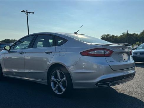 Used 2016 Ford Fusion SE AWD/4WD image 7