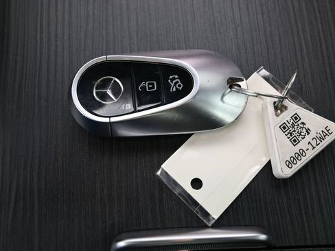 Used 2023 Mercedes-Benz EQS 580 4MATIC SUV image 19