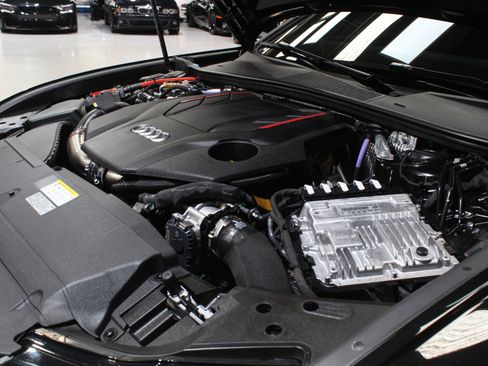 Used 2025 Audi S6 Premium Plus AWD/4WD image 19