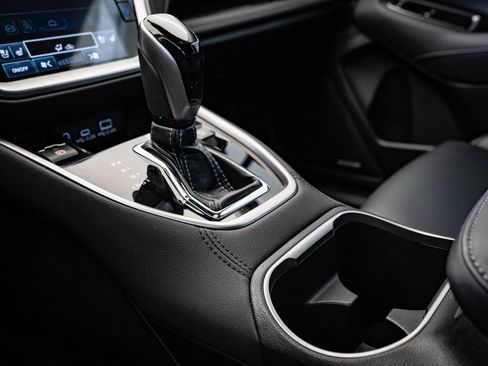 Used 2025 Subaru Outback Touring w/ Popular Package #2 image 37