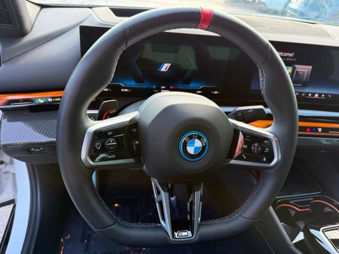 Used 2025 BMW i5 M60 w/ Premium Package AWD/4WD image 14