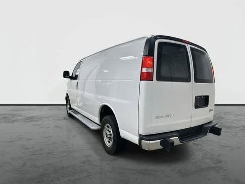 Used 2024 GMC Savana 2500 w/ Driver Convenience Package RWD image 2