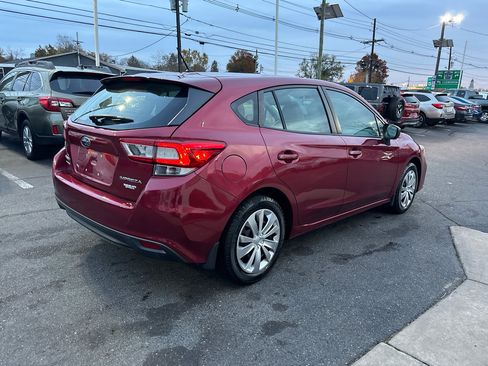 Used 2018 Subaru Impreza 2.0i image 9