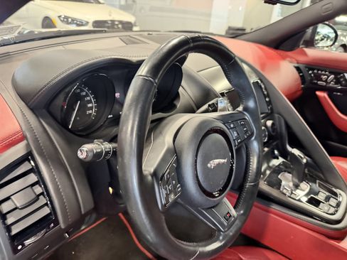 Used 2017 Jaguar F-TYPE SVR image 26