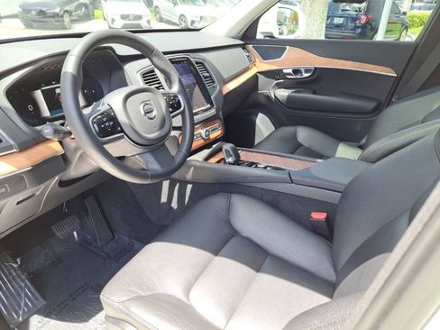 Used 2023 Volvo XC90 B6 Core image 13