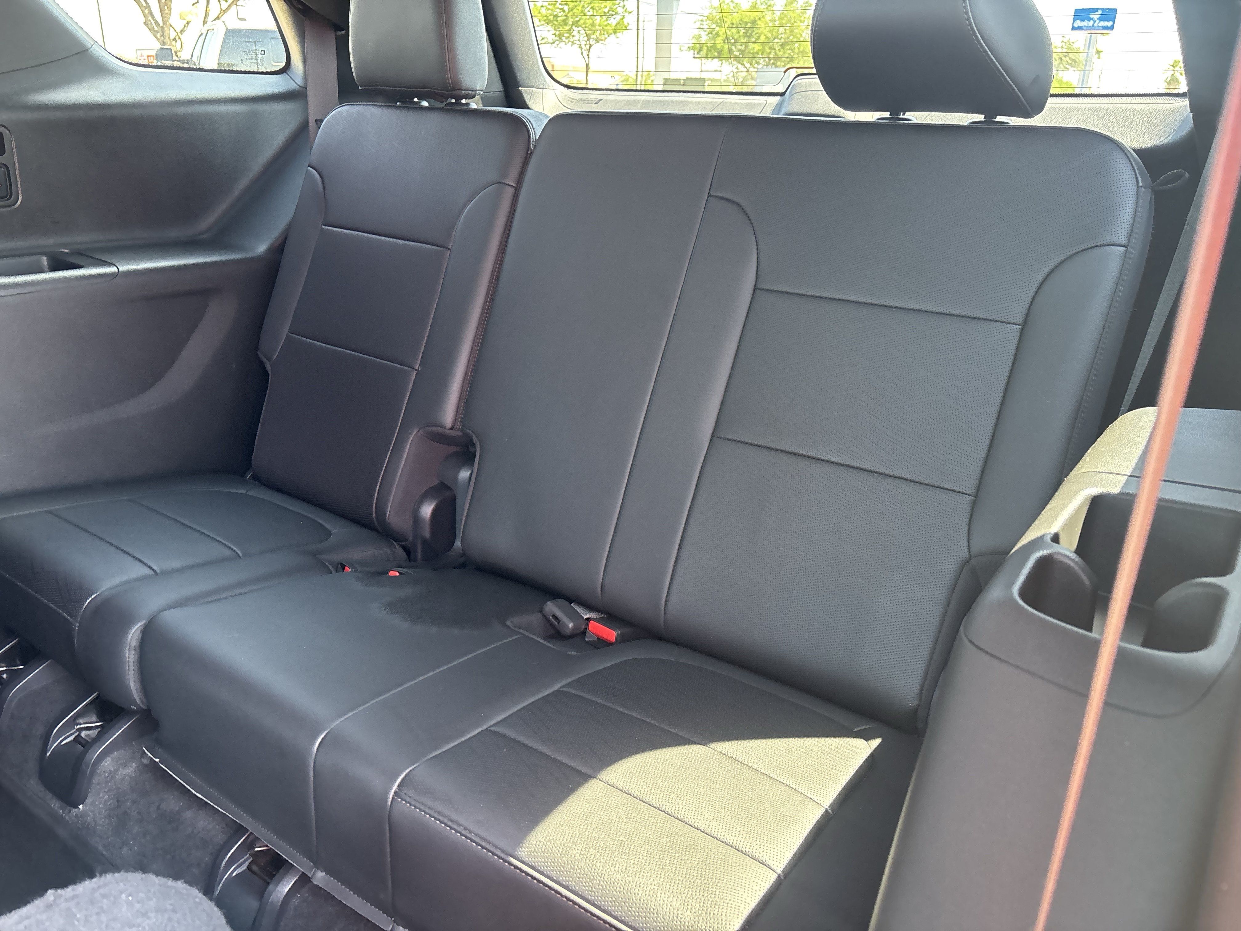 Used 2023 Chevrolet Traverse High Country w/ LPO, Floor Liner Package FWD image 16