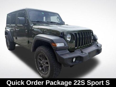 Used 2024 Jeep Wrangler Unlimited Sport AWD/4WD image 2
