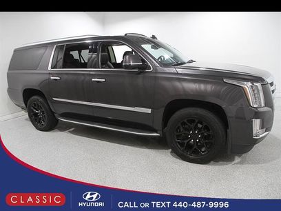 Used 2016 Cadillac Escalade ESV Luxury