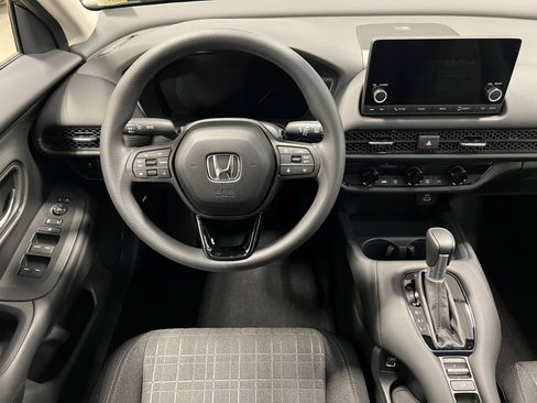 Used 2025 Honda HR-V LX image 15