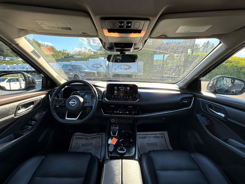 Used 2022 Nissan Rogue SL w/ SL Premium Package image 30