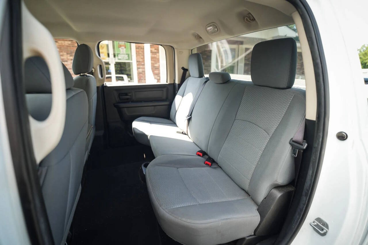Used 2014 RAM 1500 Express RWD image 48