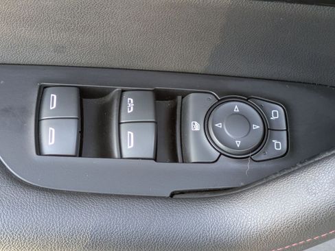 Used 2019 Chevrolet Blazer RS image 21