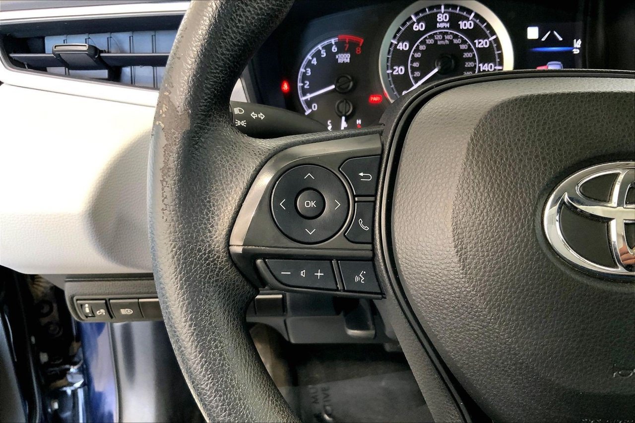 Used 2022 Toyota Corolla LE FWD image 21