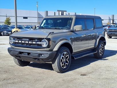 New 2025 Ford Bronco Outer Banks
