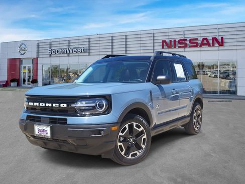 Used 2024 Ford Bronco Sport Outer Banks w/ Tech Package AWD/4WD image 1