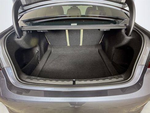 Used 2021 BMW 330i Sedan w/ Premium Package image 27