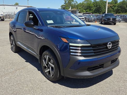 New 2026 Nissan Kicks SV FWD image 15