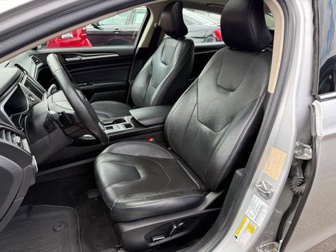Used 2017 Ford Fusion Titanium AWD/4WD image 8