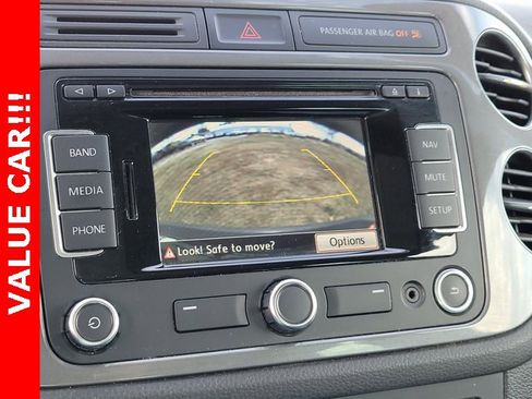 Used 2014 Volkswagen Tiguan SEL image 19