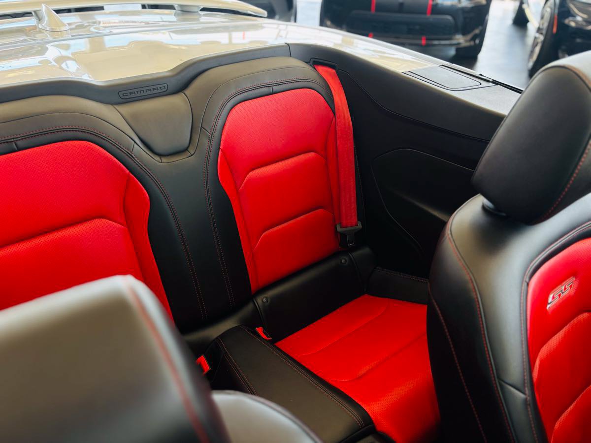 Used 2016 Chevrolet Camaro SS RWD image 39