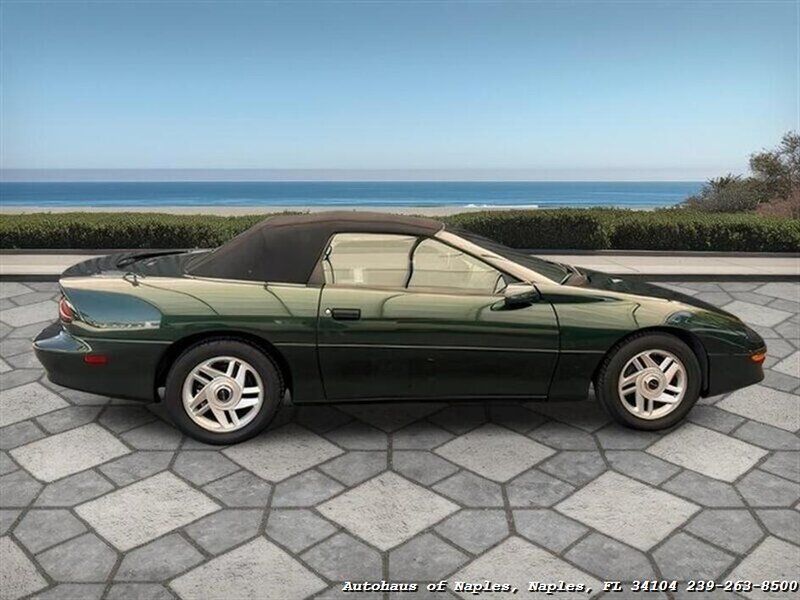 Used 1995 Chevrolet Camaro Z28 RWD image 4