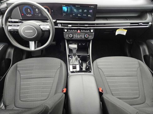 Certified 2025 Hyundai Santa Cruz SE image 24